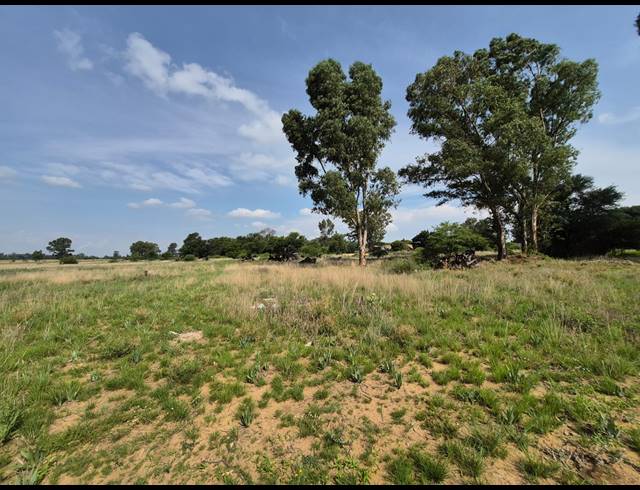2,242M² VACANT LAND FOR SALE IN VAALPARK